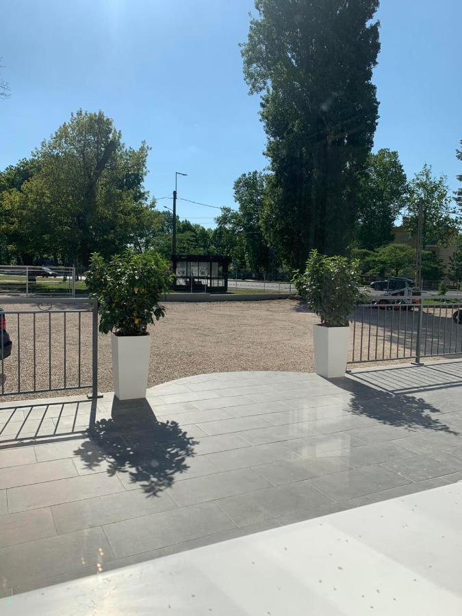 Kinizsi Udvar Apartmanhaz Balatonboglár Exterior foto