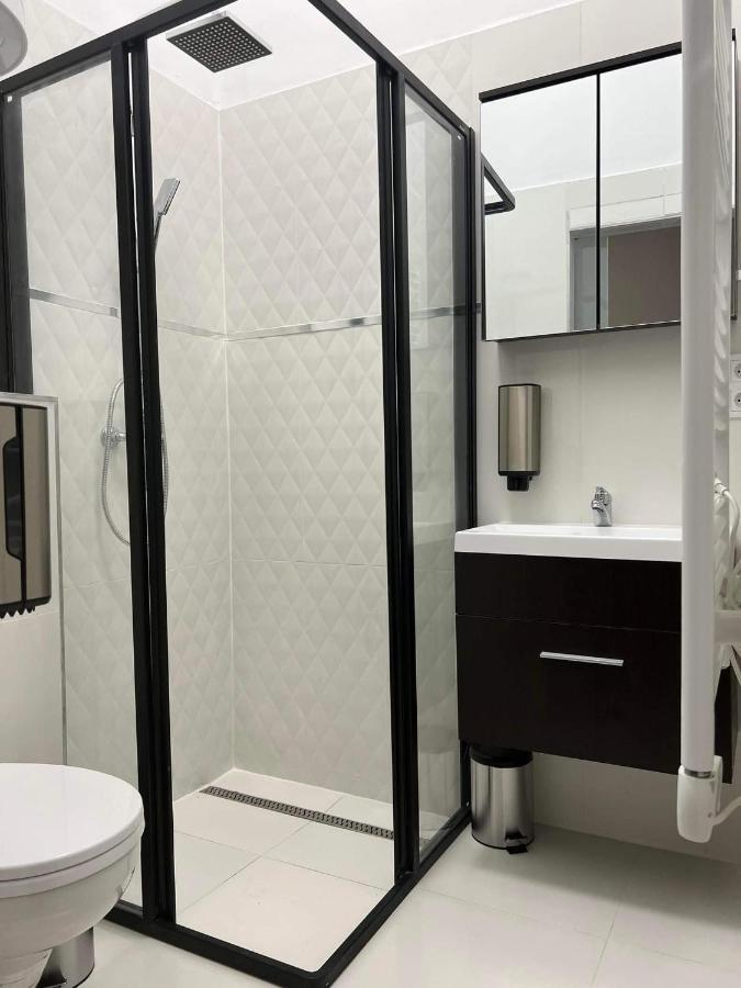 Kinizsi Udvar Apartmanhaz Balatonboglár Exterior foto