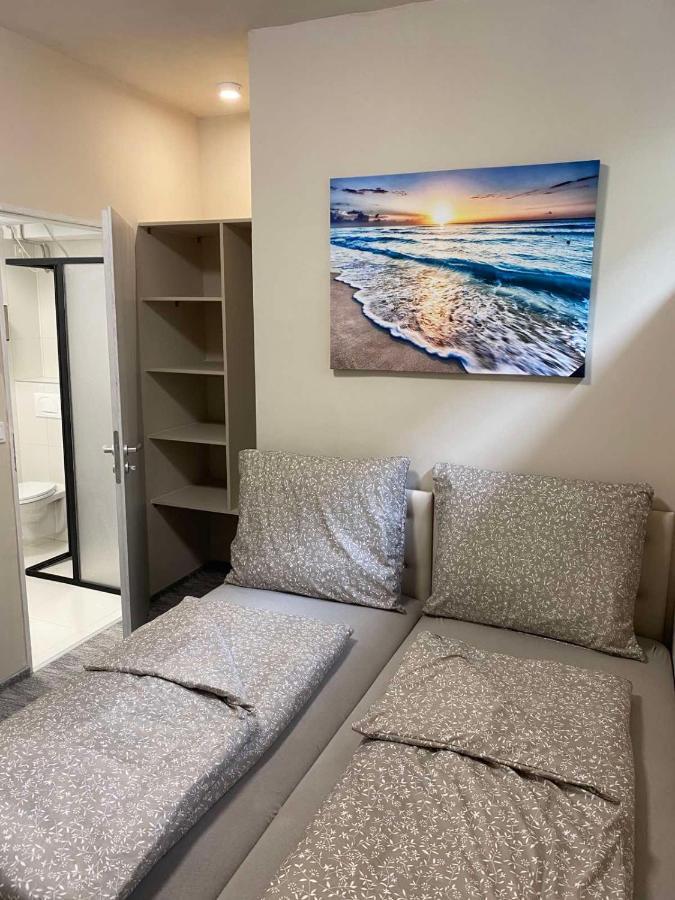 Kinizsi Udvar Apartmanhaz Balatonboglár Exterior foto