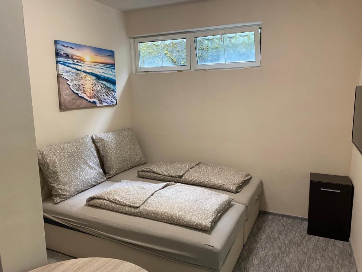 Kinizsi Udvar Apartmanhaz Balatonboglár Exterior foto
